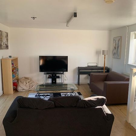 1 Bedroom Annex, Private Bathroom, Peaceful Area Claypits Exterior photo