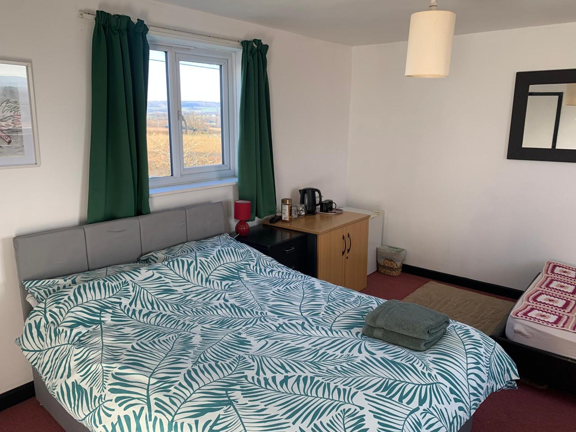 1 Bedroom Annex, Private Bathroom, Peaceful Area Claypits Exterior photo